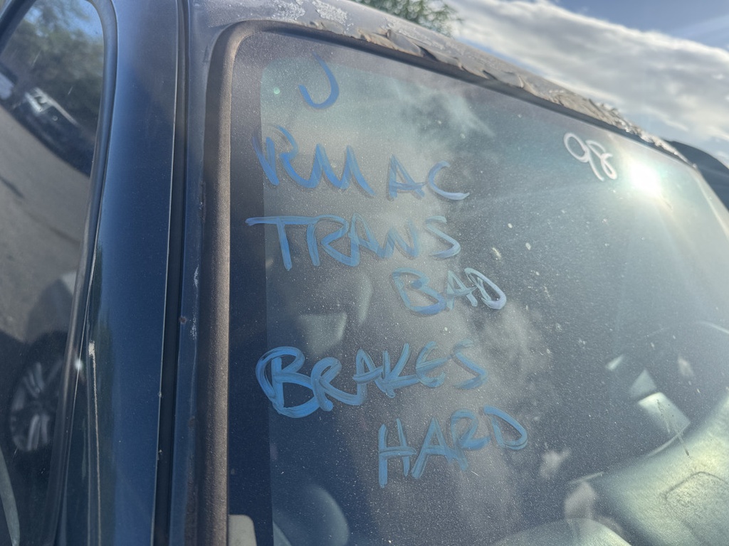 Pacific Auto Auction 2025.10.28.IMG_0428.JPG