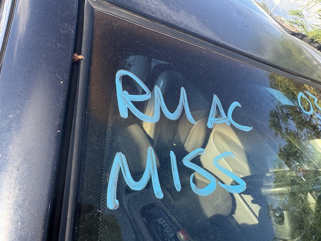 Pacific Auto Auction 2025.10.28.IMG_0496.JPG