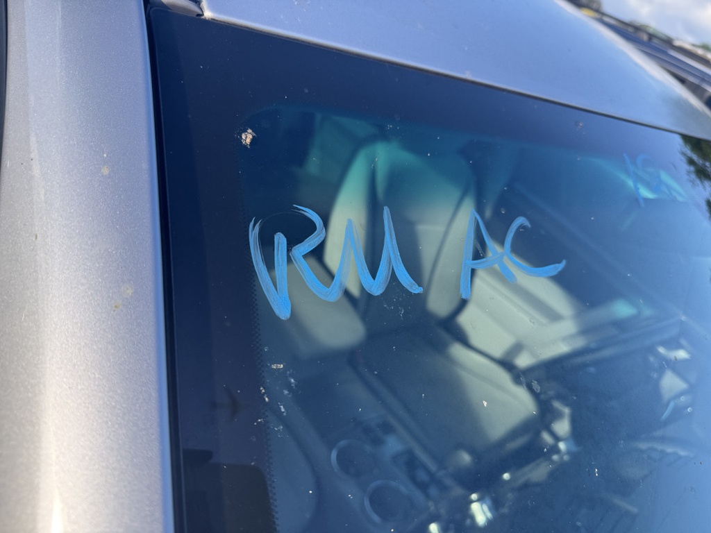 Pacific Auto Auction 2025.10.28.IMG_0553.JPG