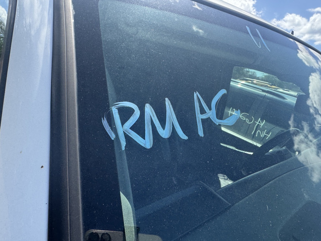 Pacific Auto Auction 2025.10.28.IMG_0717.JPG