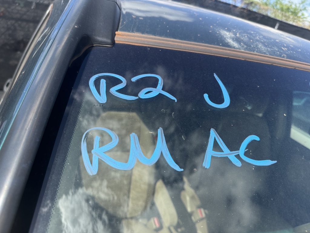 Pacific Auto Auction 2025.10.21.IMG_0086.JPG