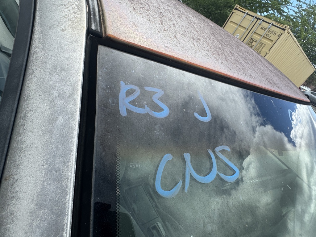 Pacific Auto Auction 2025.11.04.IMG_1021.JPG