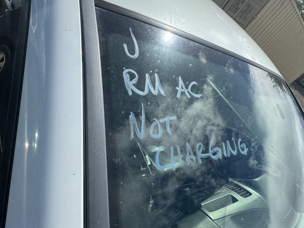 Pacific Auto Auction 2025.11.04.IMG_1075.JPG