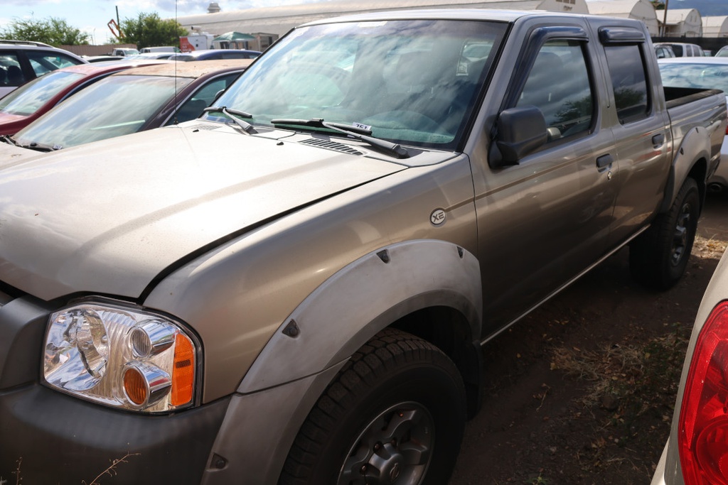 NISS Frontier 2003 WCU926