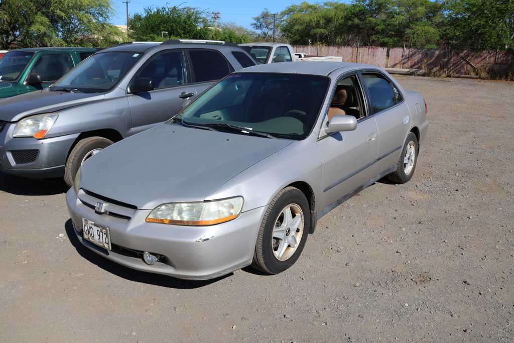 HOND Accord LX 1998 GWD972