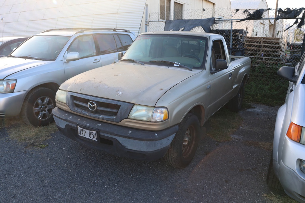 MAZD 2600 2002 JXP854-55