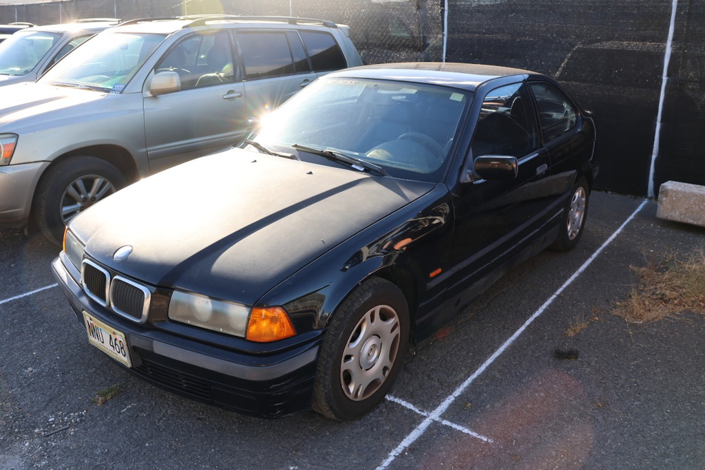 BMW 318TI 1998 NNU468