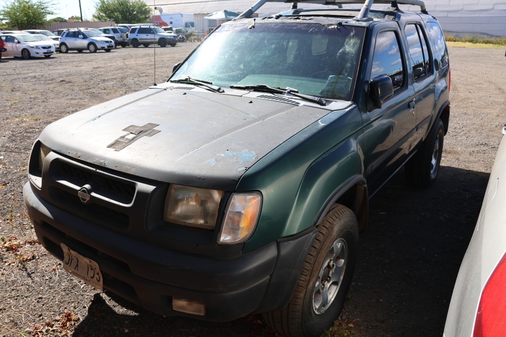 NISS  2000 JFX153
