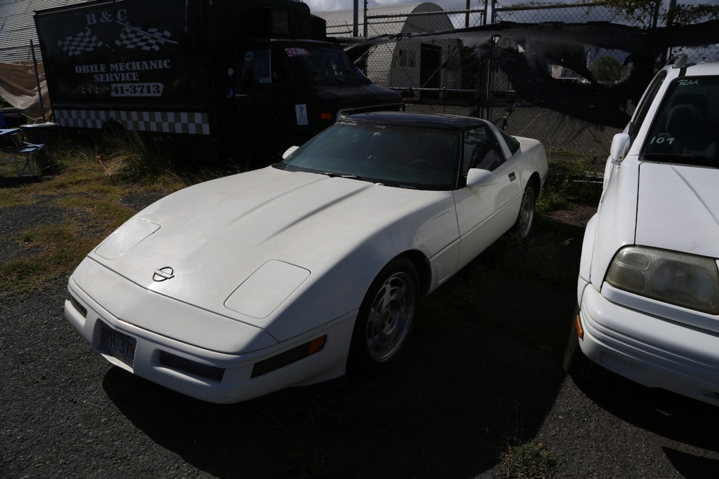 CHEV Corvette 1985 SYB373-8