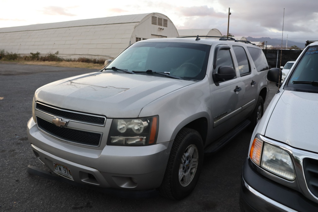 CHEV Suburban 2005 ZFW914