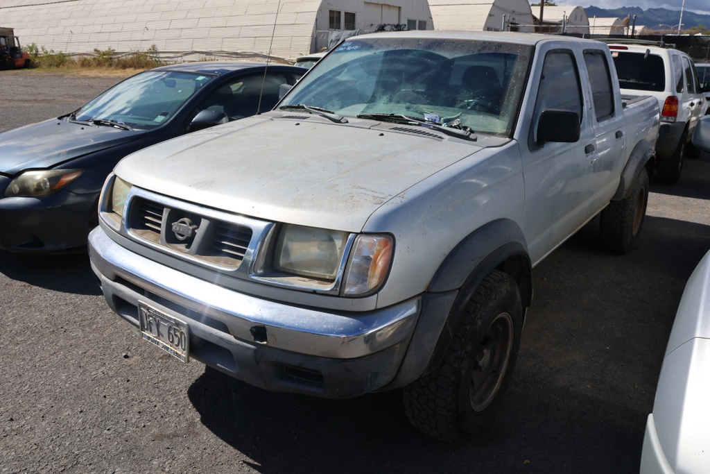NISS Frontier 2000 JFY650