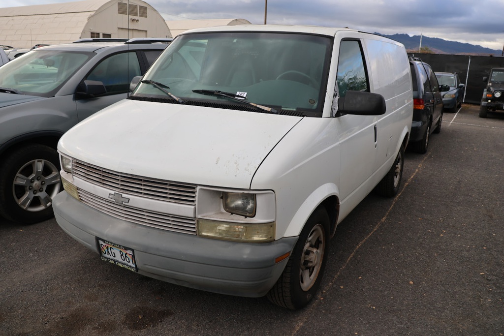 CHEV Astro Van 2003 SXG867