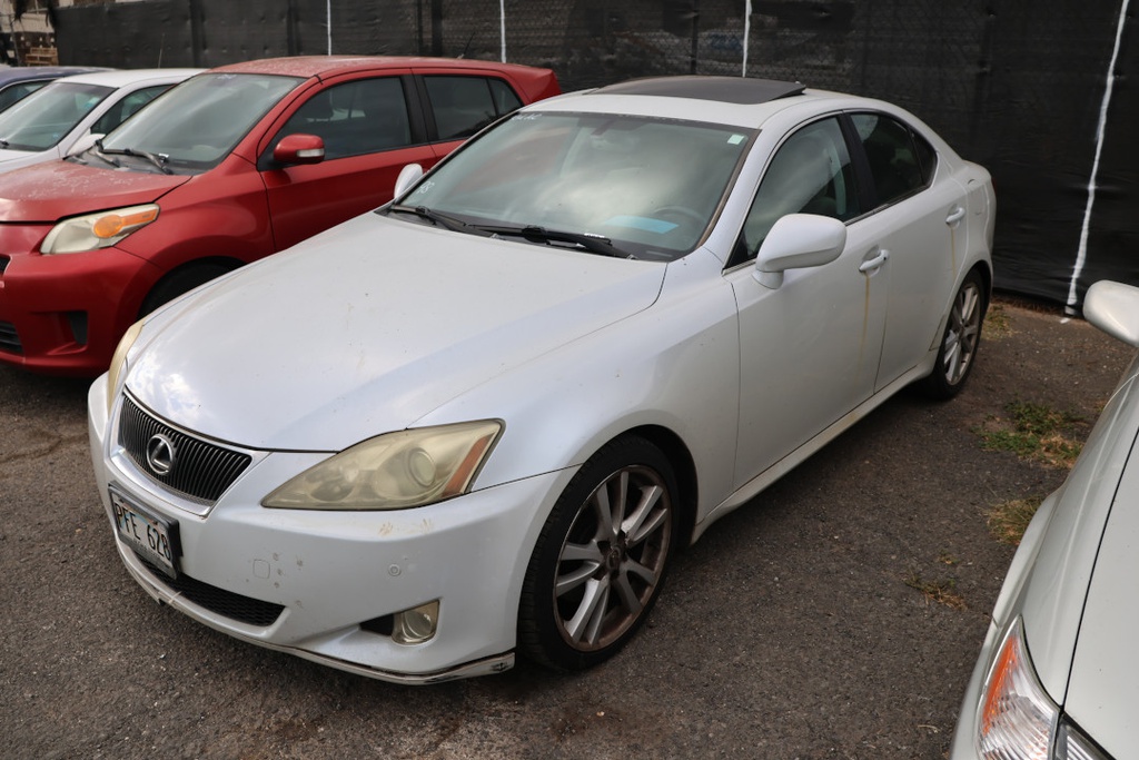 LEXS IS250 2007 PFE628