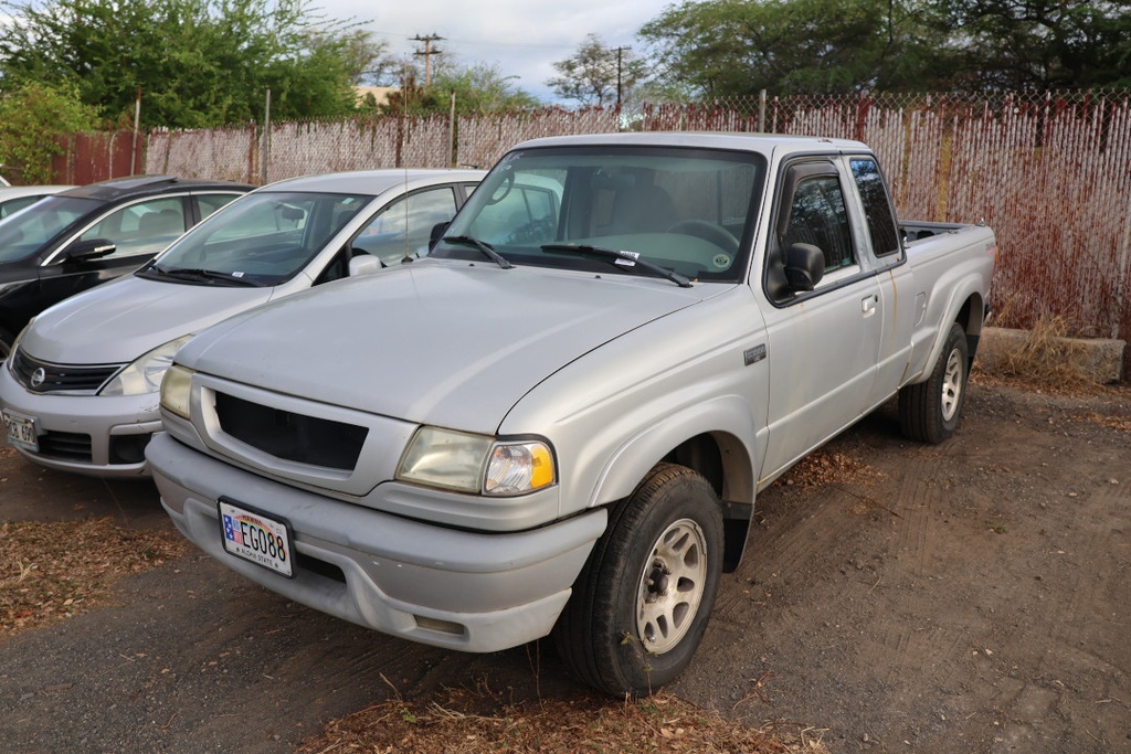 MAZD B3000 2002 EG088