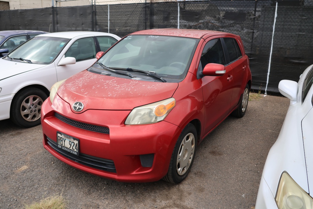 TOYT Scion 2010 RBY924