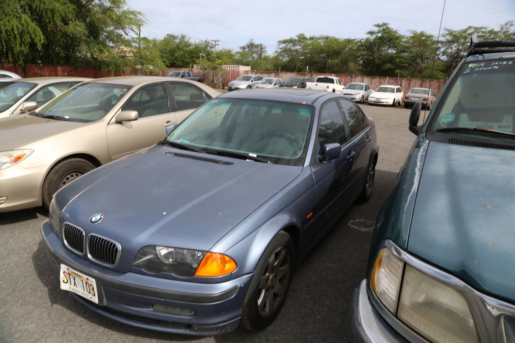 BMW 323i 1999 STX103