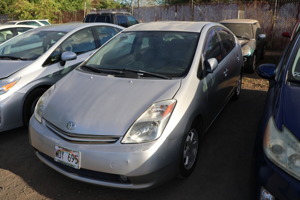 TOYT Prius 2004 WDY695