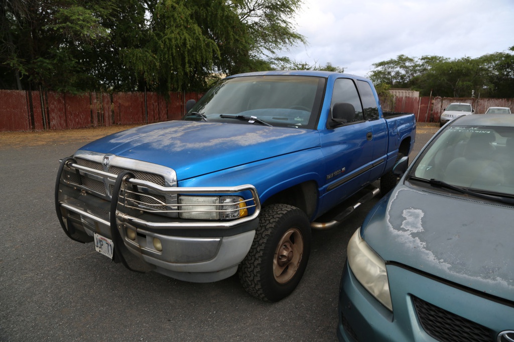 DODG Ram 1500 2001 JJP714