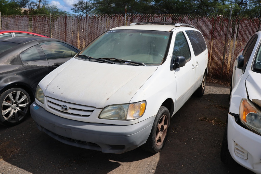 TOYT Sienna 2002 507TVX