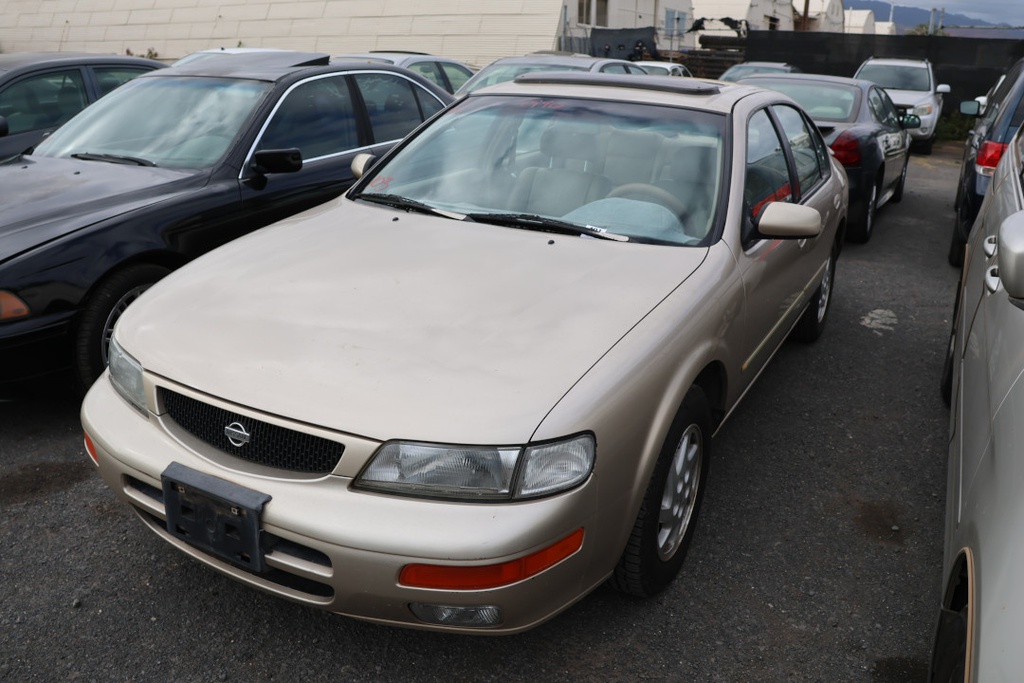 NISS Maxima 1996 GFW684