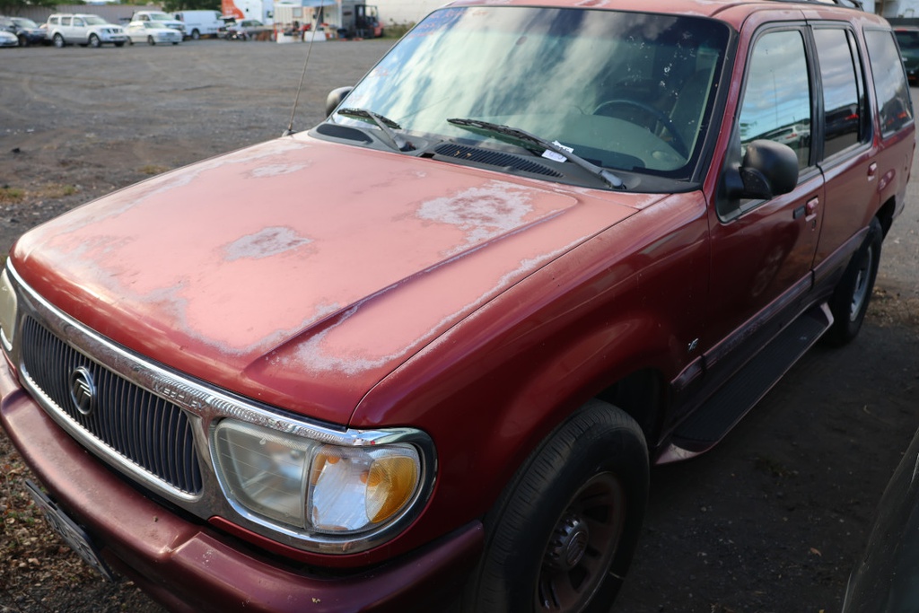 MERC Mountaineer 1999 JDB535