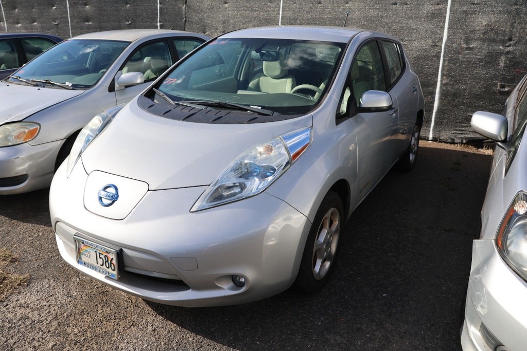 NISS Leaf 2011 EV1586