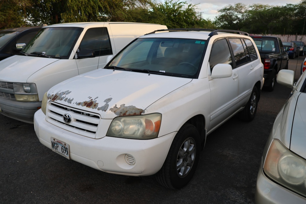 TOYT Highlander 2004 NGP699