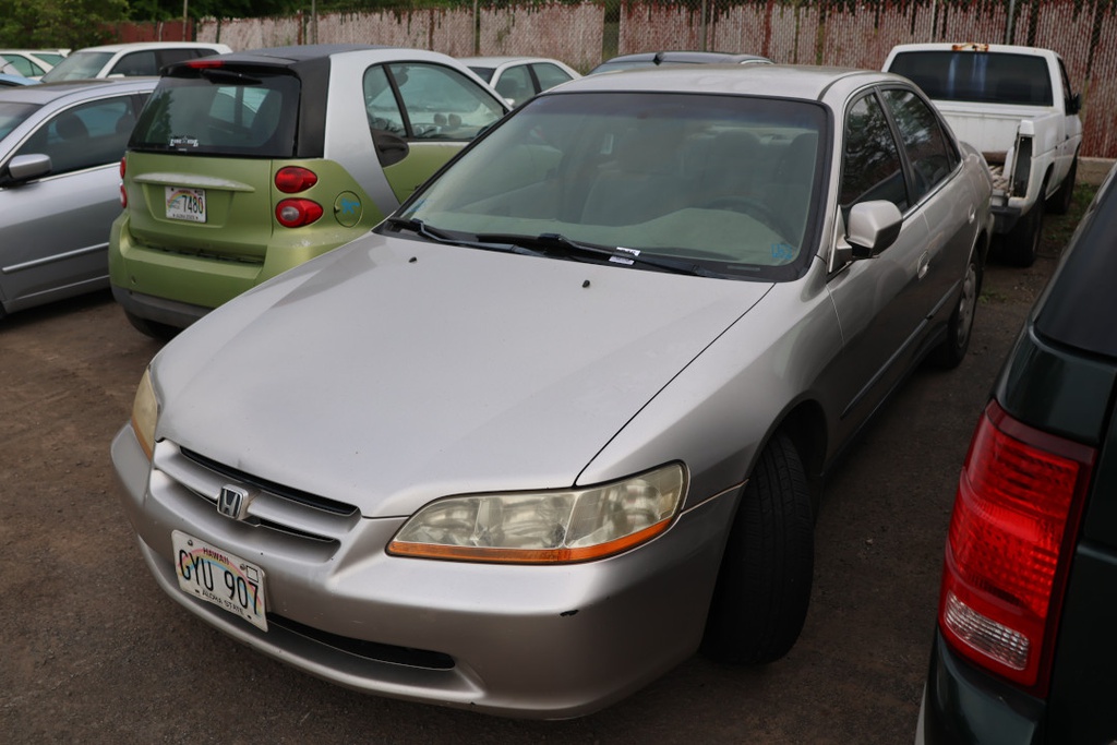 HOND Accord 1999 GYU907