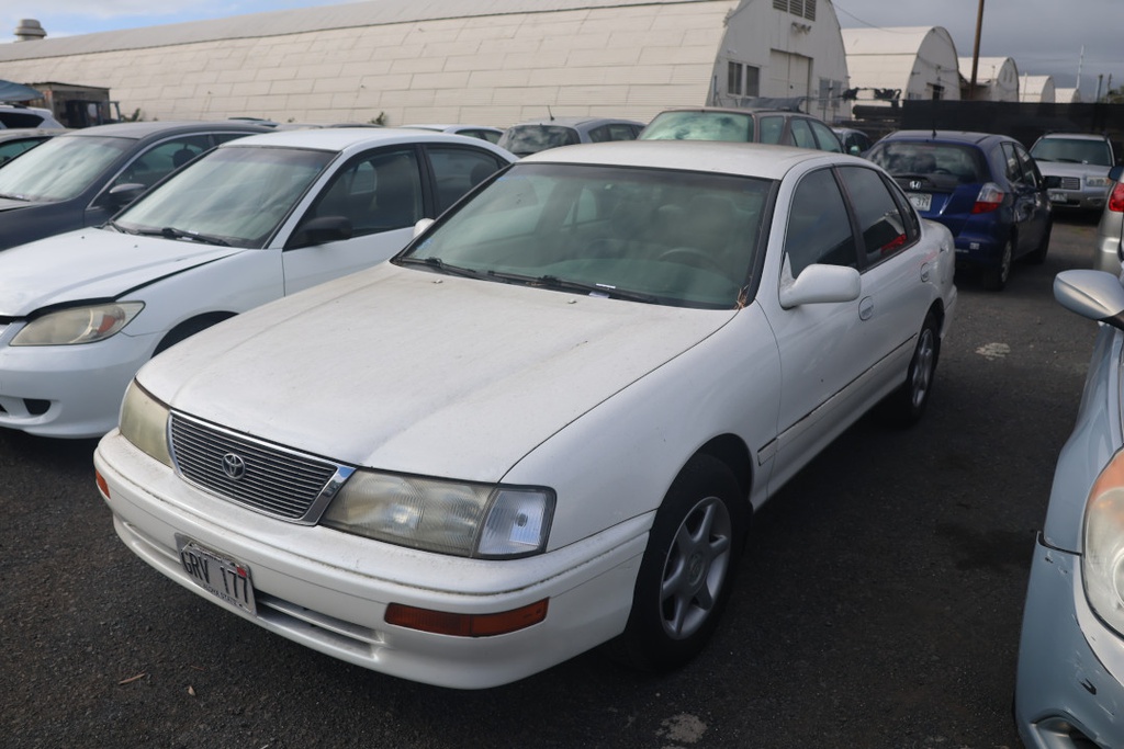 TOYT Avalon 1997 GRV177