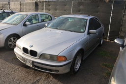 BMW 528i 2000 JDU254