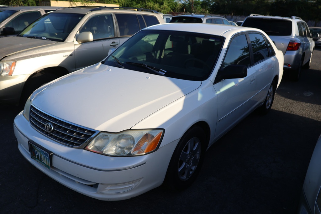 TOYT Avalon 2003 PY307