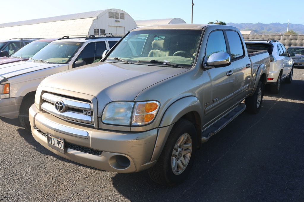 TOYT Tundra 2004 NVJ951