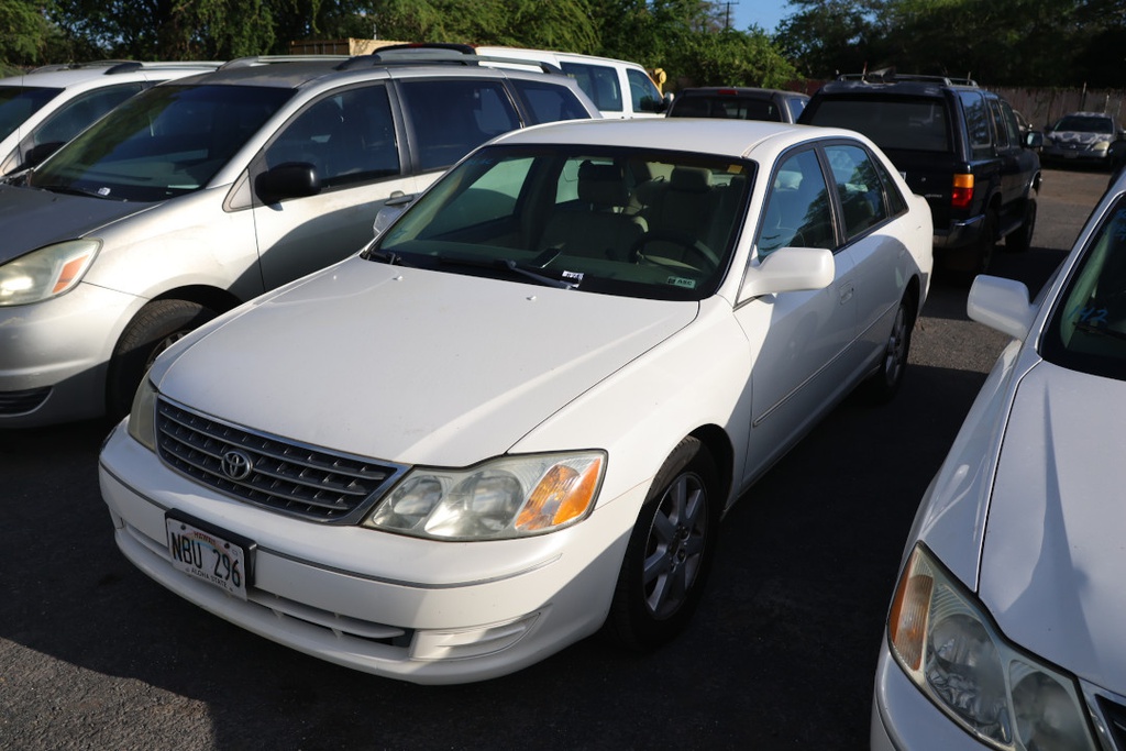 TOYT Avalon 2003 NBU296