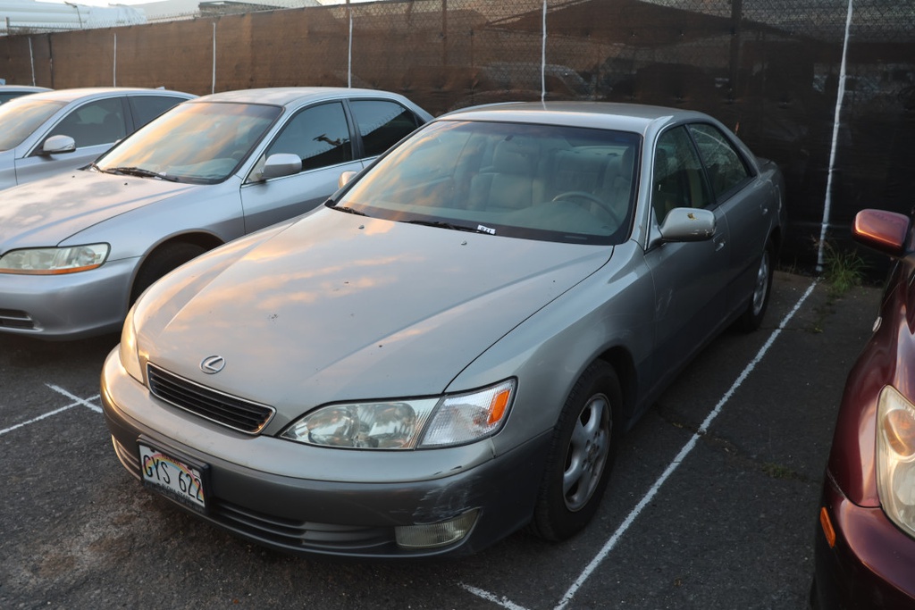 LEXS ES300 1999 GYS622