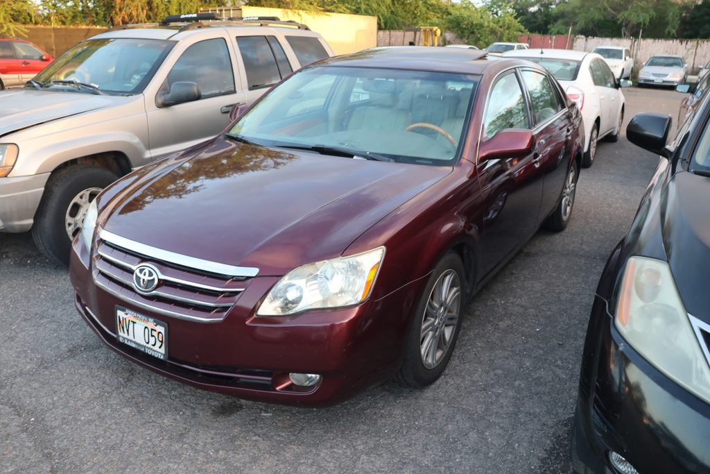 TOYT Avalon 2005 NVT059