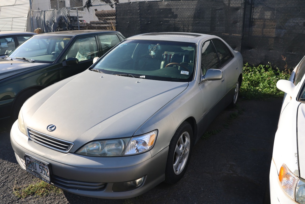 LEXS ES300 2001 RNU552