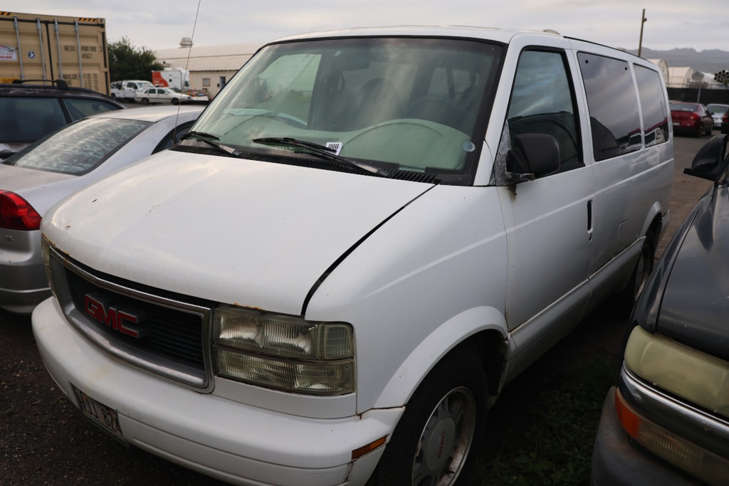 GMC Safari 2005 HJJ824