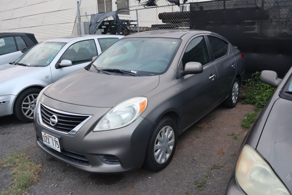 NISS Versa 2013 SZA175