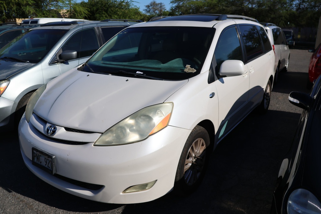 TOYT Sienna 2008 PWC921