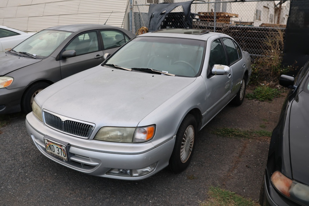 INFI I30 1997 GND370
