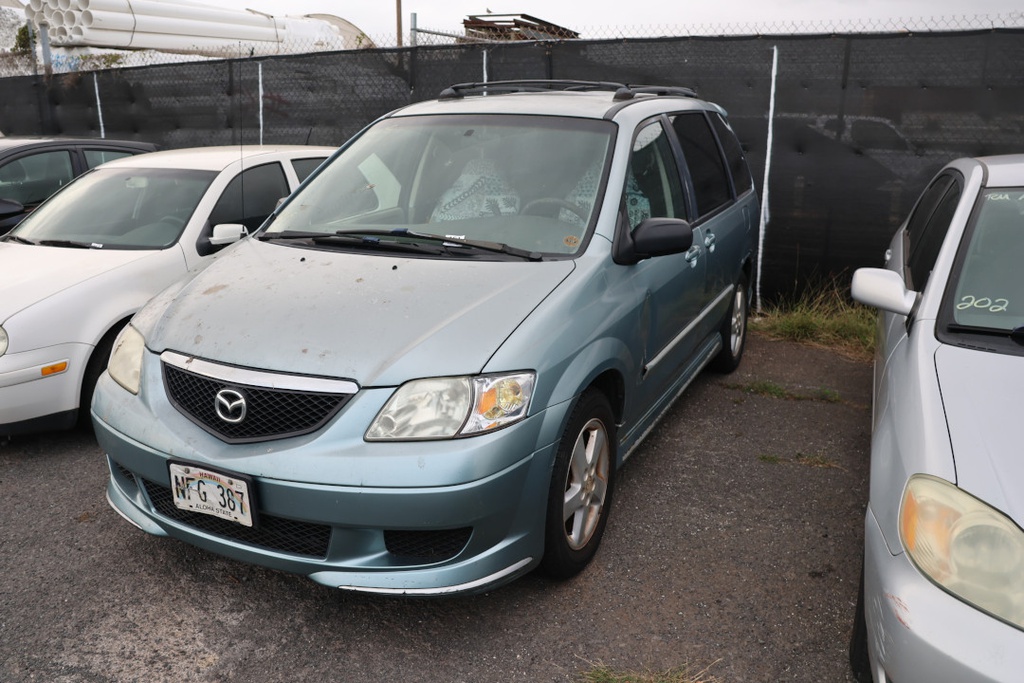 MAZD MPV 2003 NFG387
