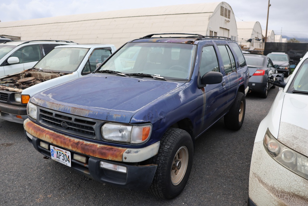NISS Pathfinder 1996 AP304
