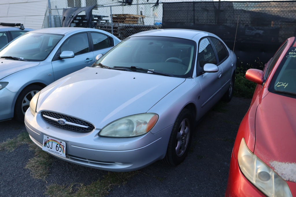 FORD Taurus 2002 WSJ657
