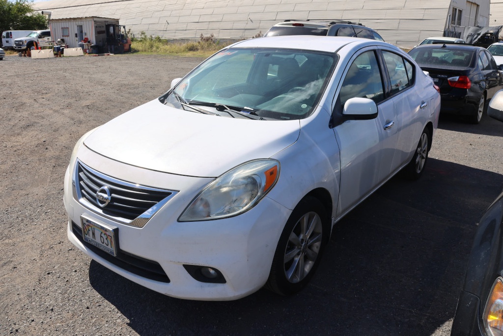 NISS Versa 2014 SFW637