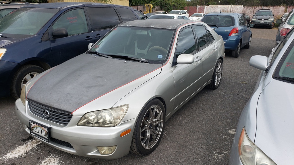 LEXS IS300 2001 RSU608