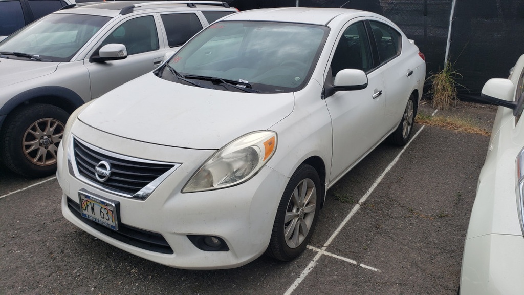 NISS Versa 2014 SFW637-88