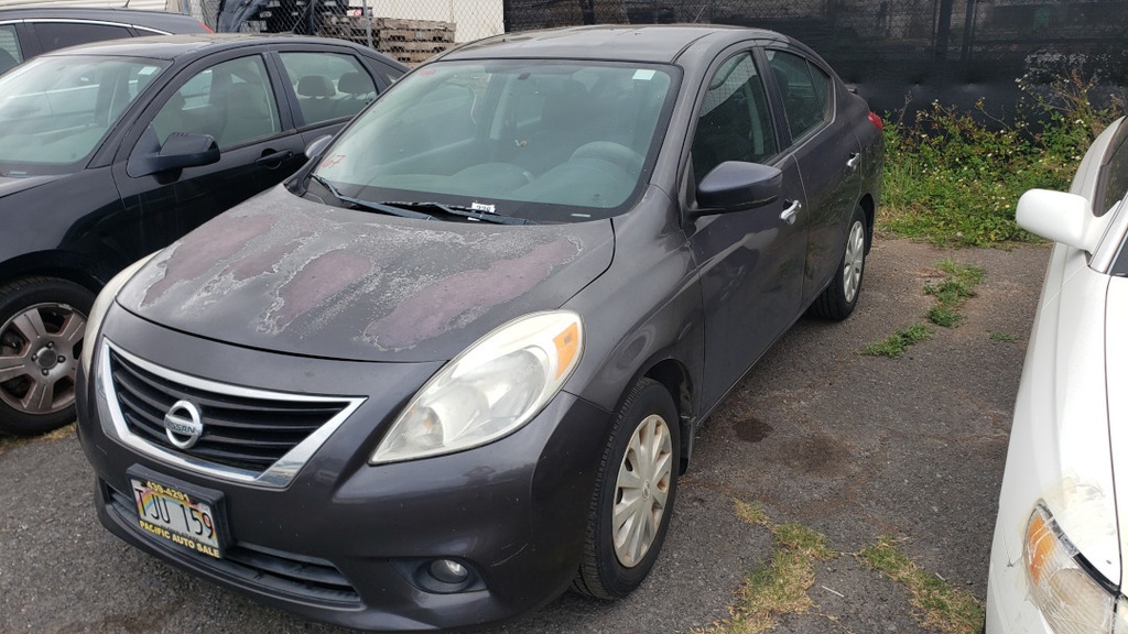 NISS Versa SV 2015 TJU159