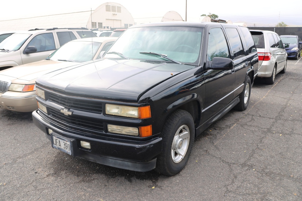 CHEV Tahoe Ltd 2000 JFA391