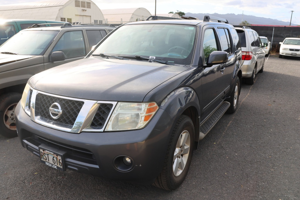 NISS Pathfinder 2012 RST616