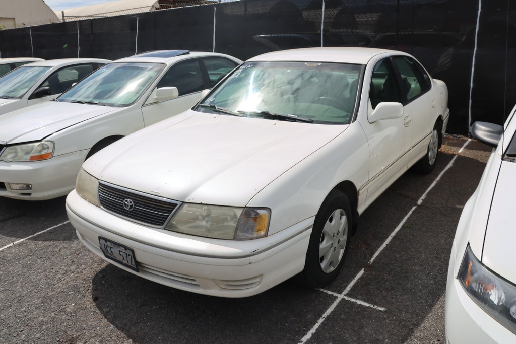 TOYT Avalon 1999 JCE572